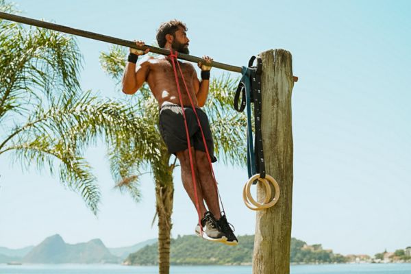 Pull-Up Bars For Your Indoor & Outdoor Workout